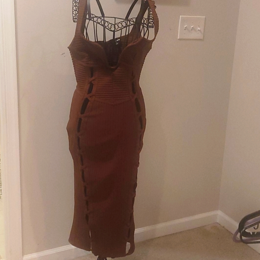 Chocolate Cut Out Stretch Bandage Midi Dress